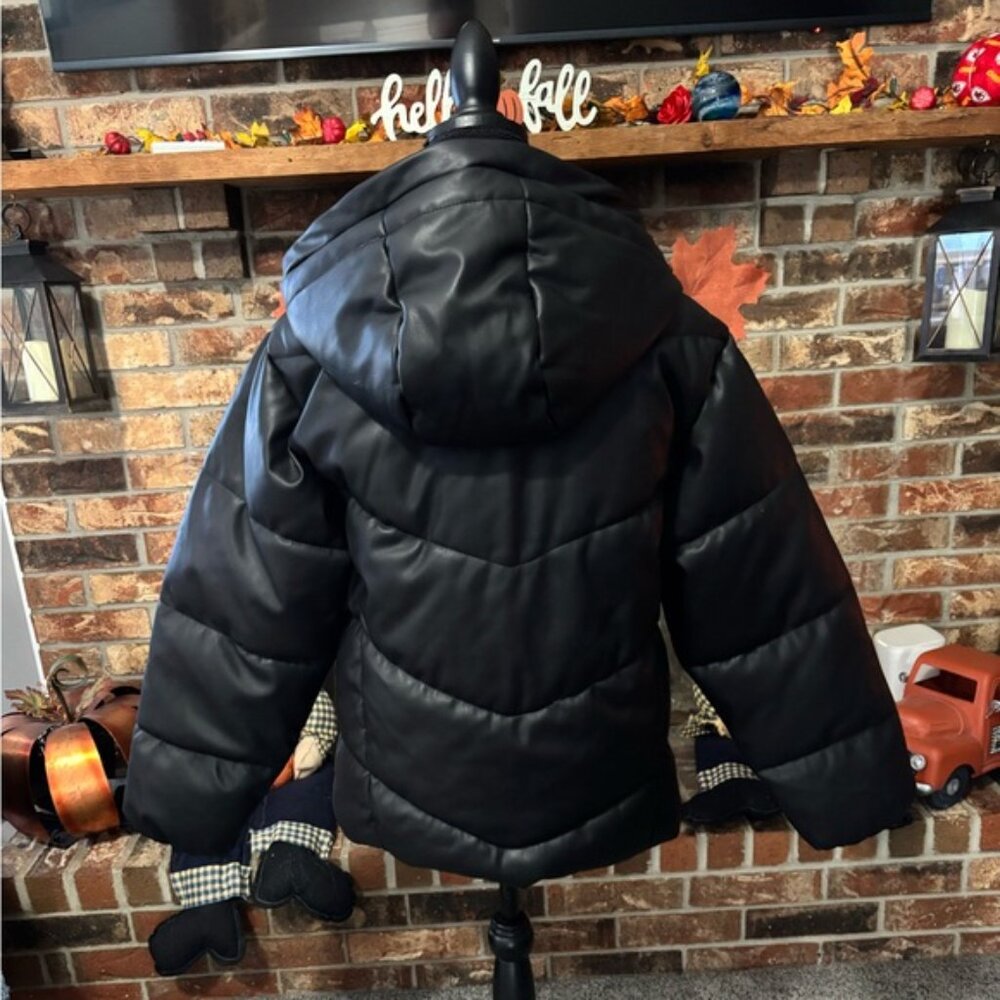 Pull&Bear Black Puffer Jacket - image 3